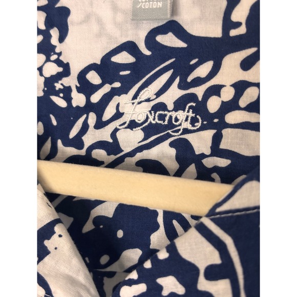 Foxcroft Blue White Paisley Cotton Shaped Fit Tunic Shirt Size 10 Coastal Resort - Picture 4 of 9